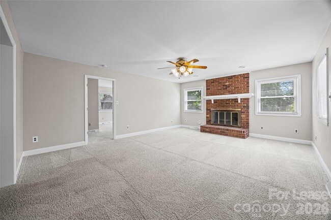 Building Photo - 4827 Harcourt Ln