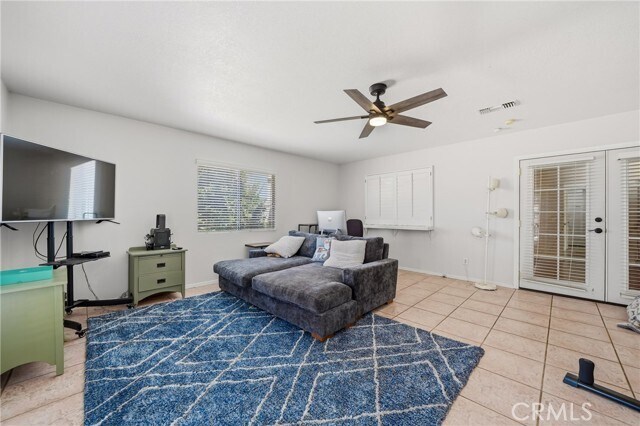 Building Photo - 1505 Canterbury Cir