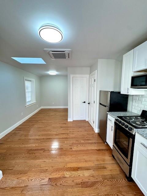 Building Photo - 71 E George St