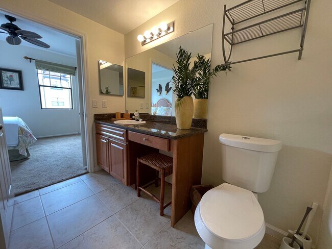 Building Photo - ANNUAL RENTAL - FULLY FURNISHED 1 BED / 1 ...