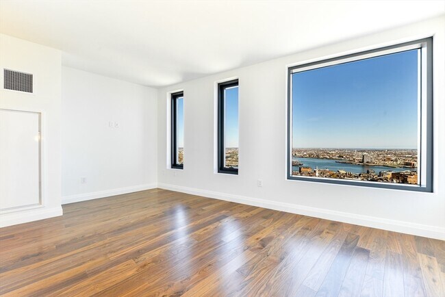 Building Photo - 110 New Sudbury St