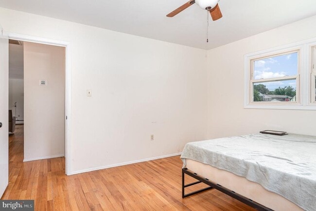 Building Photo - 302 Hickory Hill Terrace