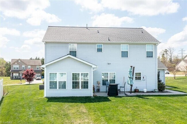 Building Photo - 160 Twisted Cypress Ln