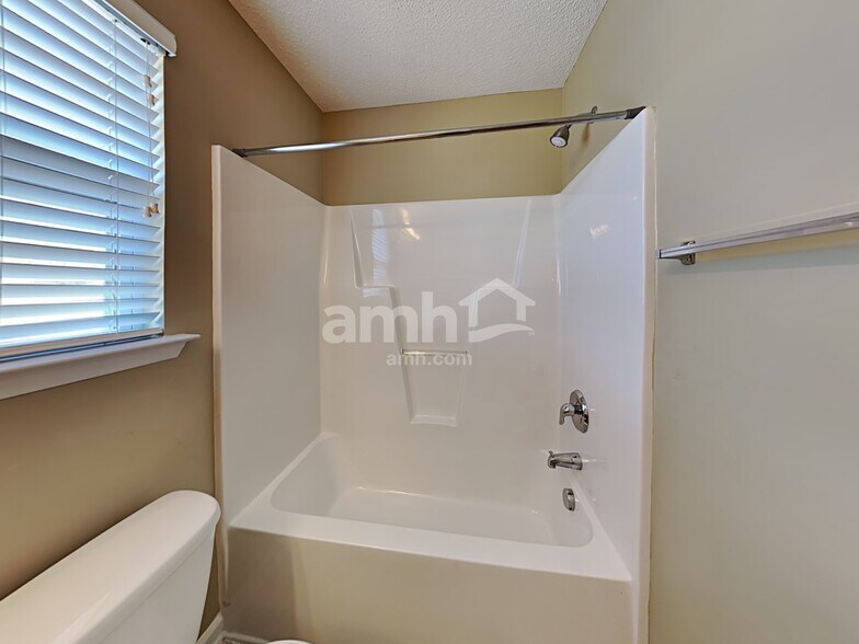 Building Photo - 582 Cotton Brook Dr