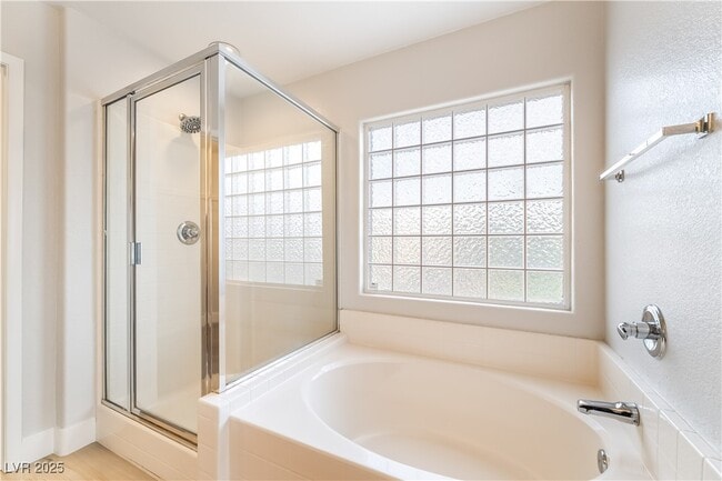 Building Photo - 1242 La Ballena Trail