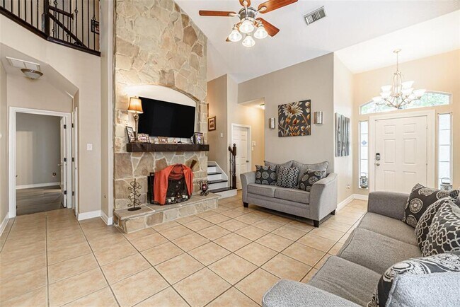 Building Photo - 22439 Highland Point Ln