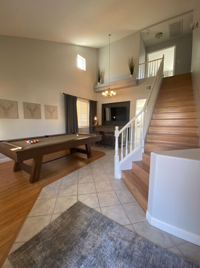 Building Photo - 4 Bedroom Home in Summerlin with Pool