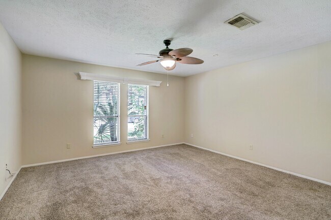 Building Photo - 3706 Haven Pines Dr