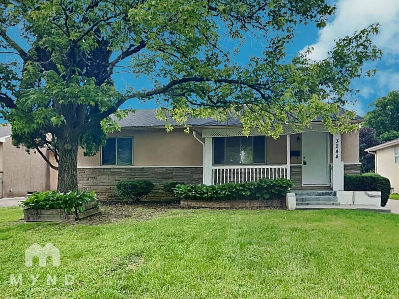 Primary Photo - 3244 Norwood St
