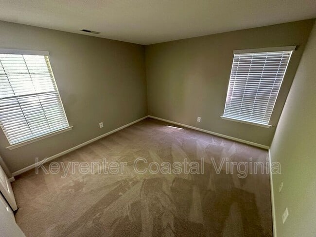 Building Photo - 3611 Martingale Ct