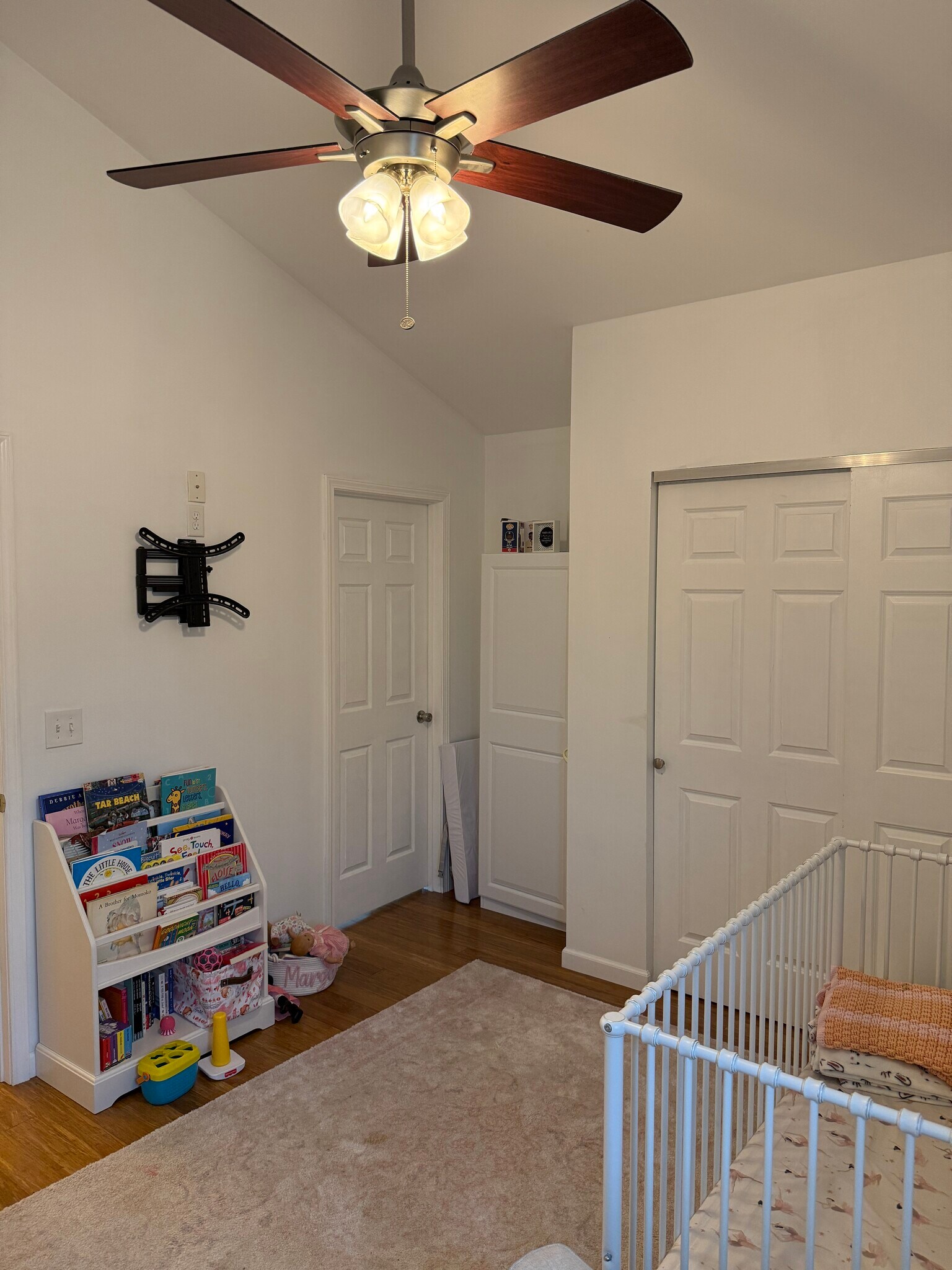 Building Photo - 4145 Tyrolean Ave