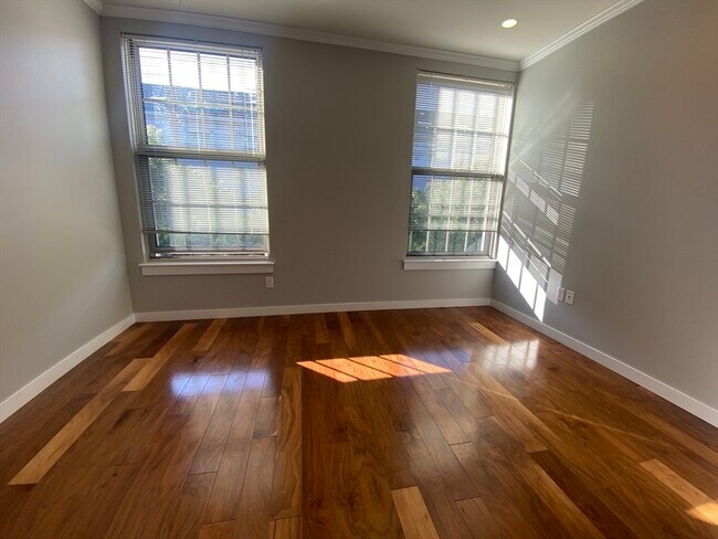 Building Photo - 45 1st Ave