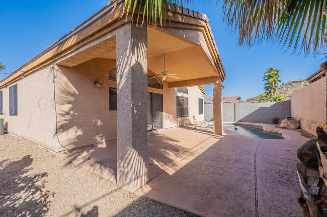 Building Photo - Phoenix Gem: 4 Bedrooms, Pool, and Prime L...