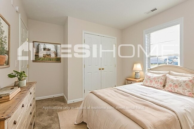 Building Photo - 632 Zellwood Dr