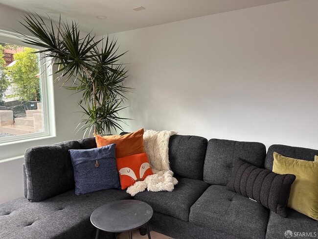 Building Photo - 480 Monterey St