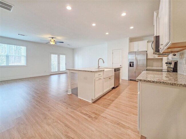 Building Photo - 5316 Briggs St