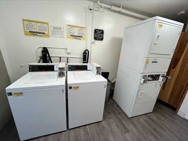 Building Photo - 12323 Texas Ave