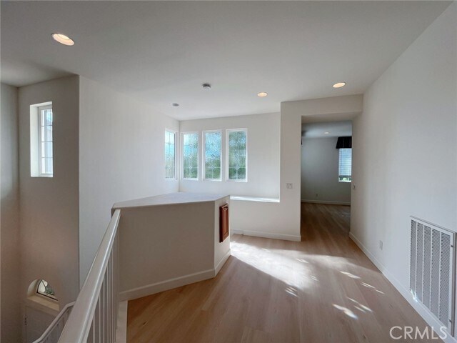 Building Photo - 11 Lynnfield