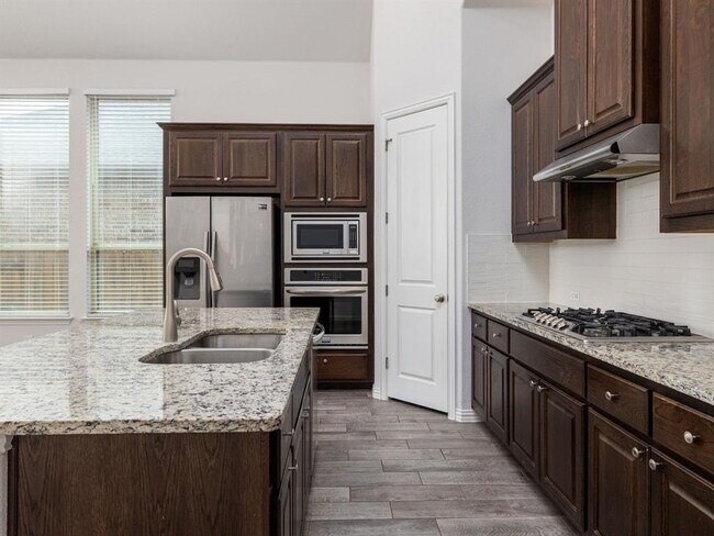 Building Photo - 2958 Diego Dr