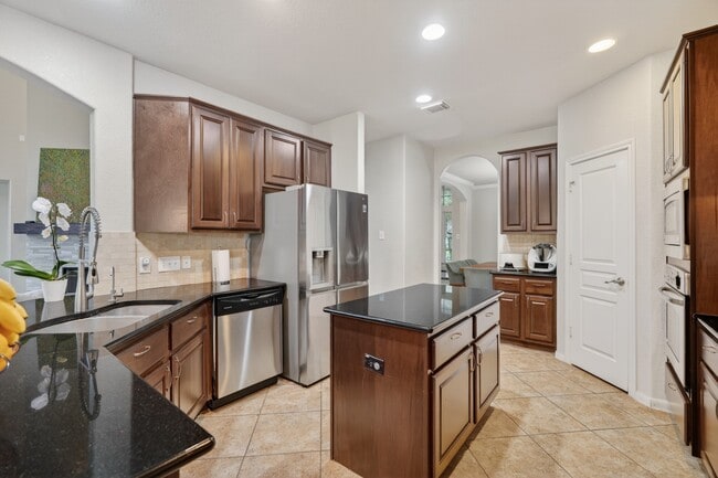 Building Photo - 42 N Arrow Canyon Cir