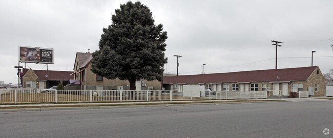 Primary Photo - Frontier Transitional Housing