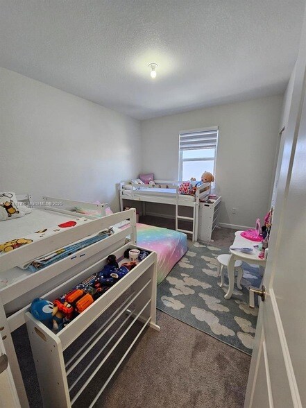 Building Photo - 12736 SW 215th Terrace