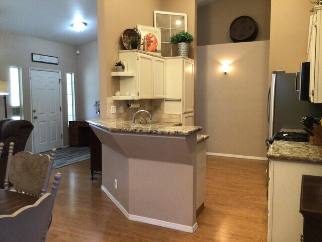 Building Photo - 1555 Morgan Dr