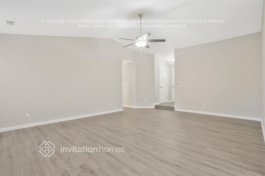 Building Photo - 805 Riverstone Ln