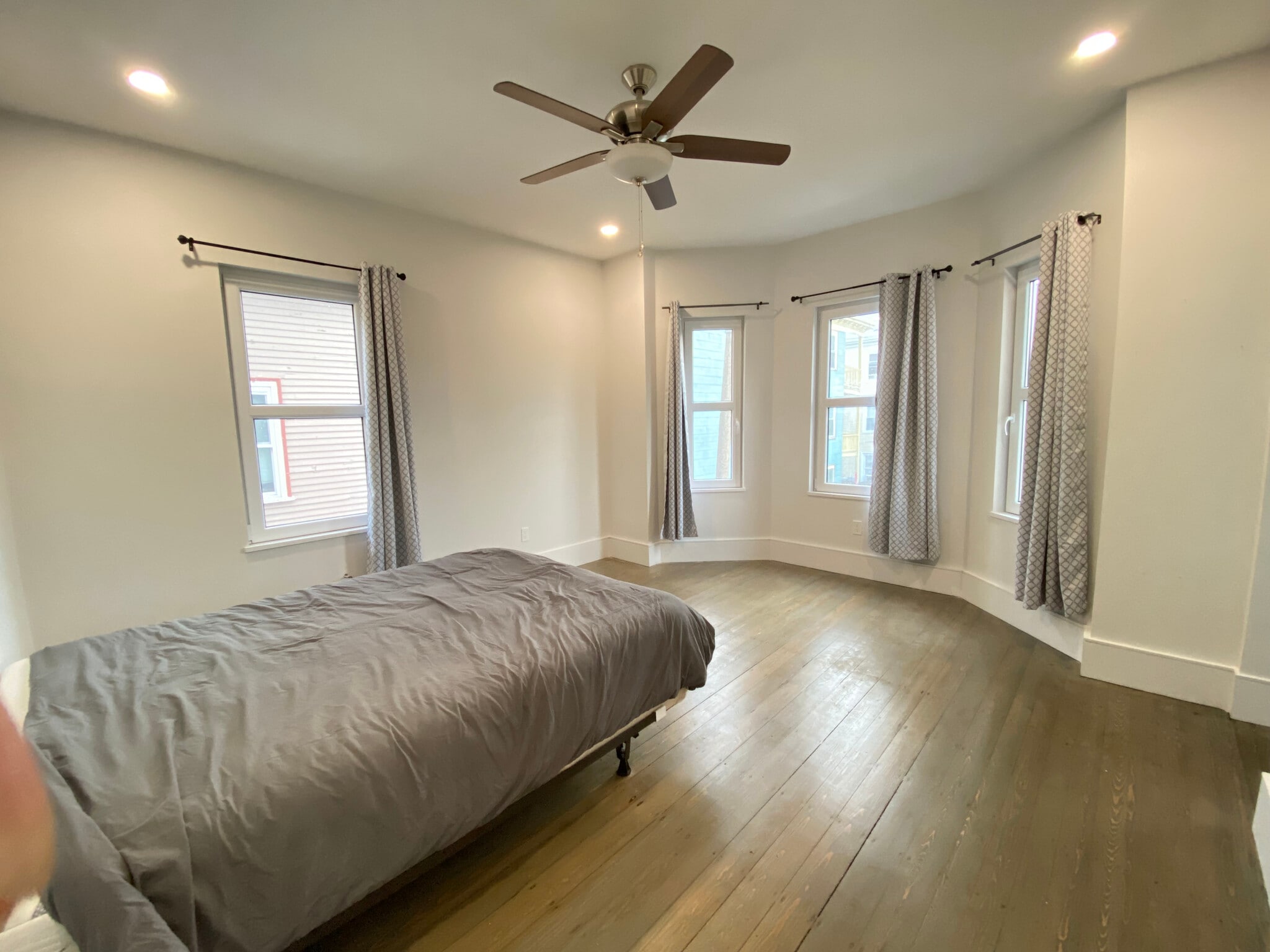 Building Photo - 2 Buckley Ave