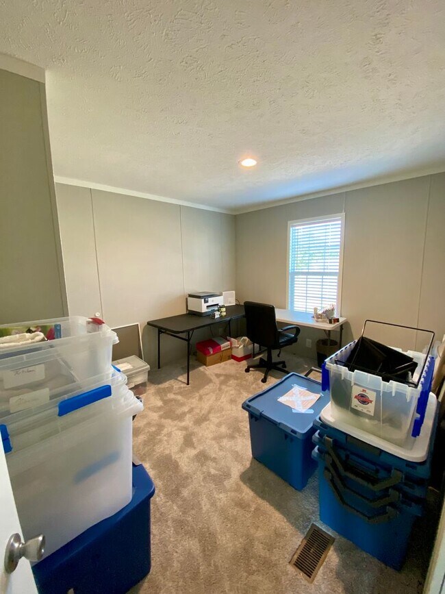 Building Photo - Home in Augusta Woods!!