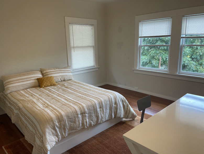 Bedroom 2 - 821 Walker Ave