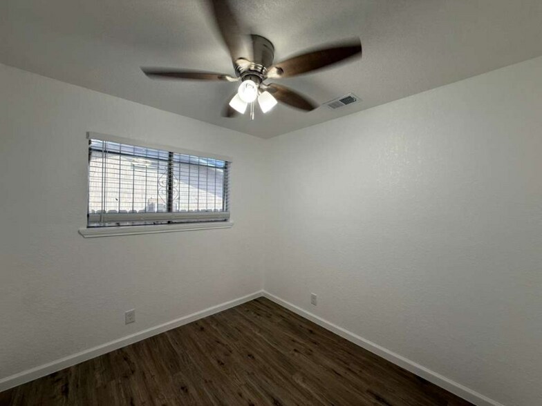 Building Photo - 9419 Gold Dust St