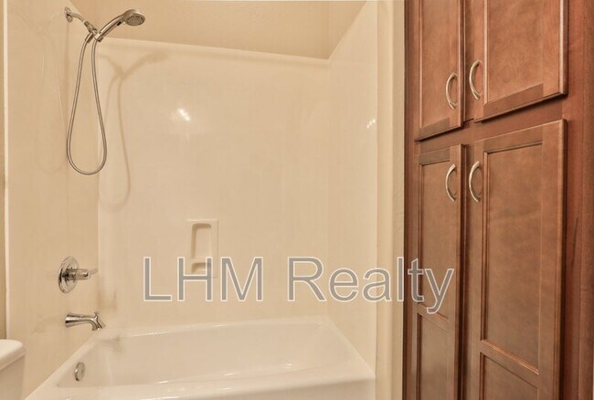 Building Photo - 3156 E Austin Dr