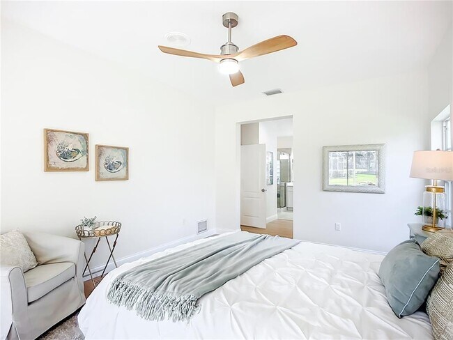Building Photo - 2960 Sandringham Pl