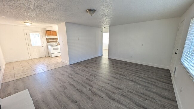 Building Photo - Single level in Sherwood