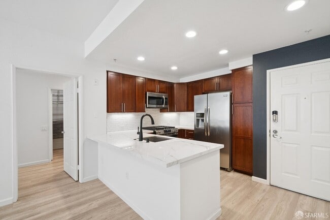 Building Photo - 200 Caldecott Ln