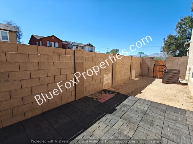 Building Photo - 8012 E Cabinet St