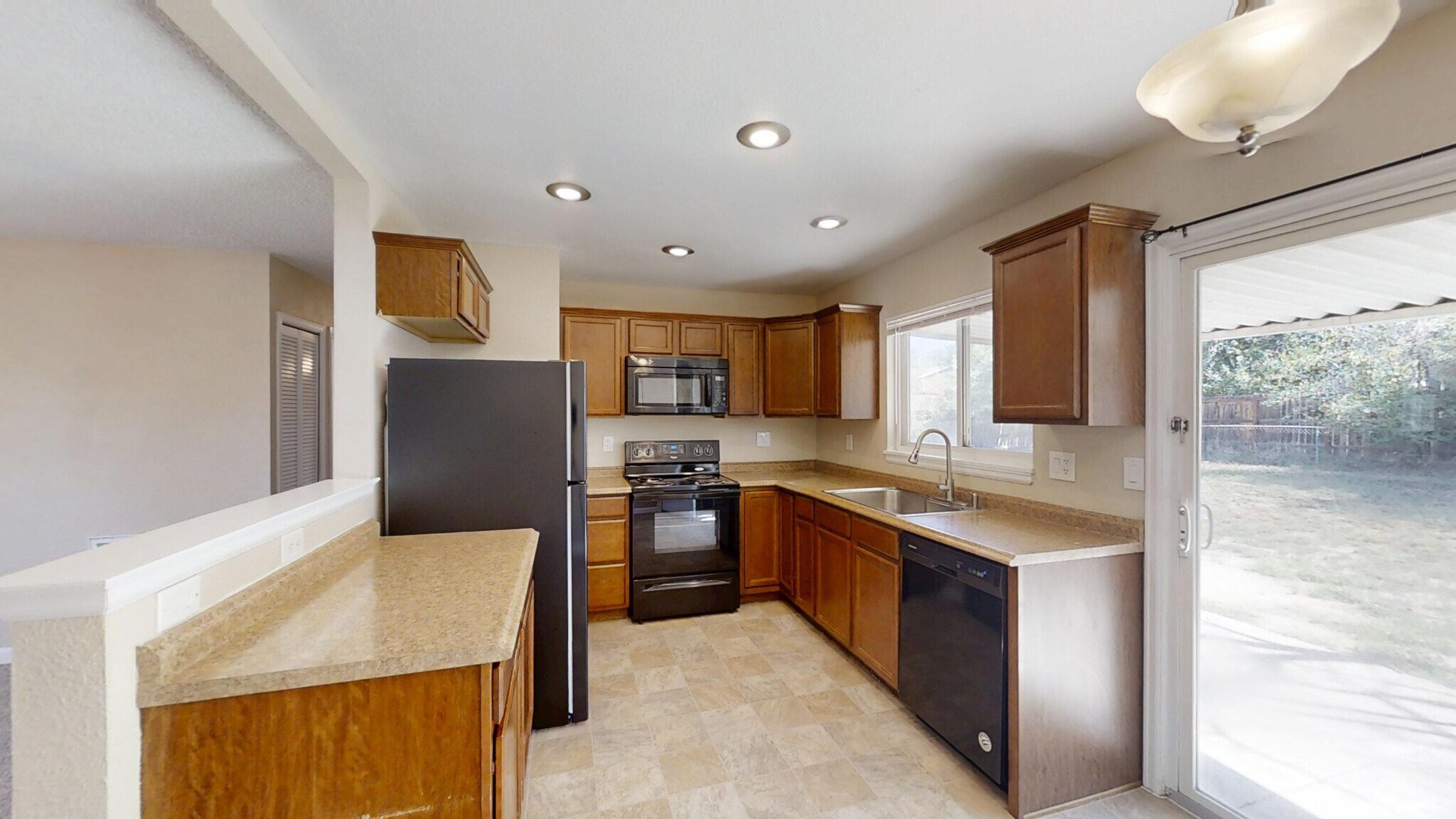 Building Photo - 2505 Gina Dr