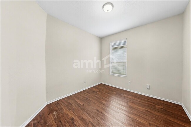 Building Photo - 150 Texas Thistle