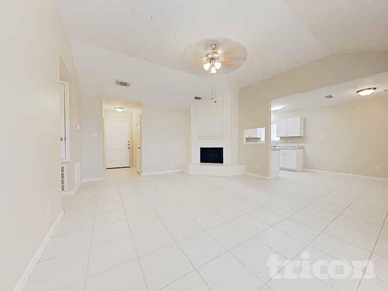 Building Photo - 3446 Edgecreek Dr