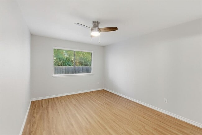 Building Photo - 12326 Tomanet Trail