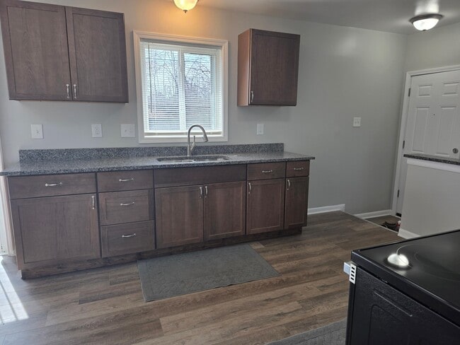 Building Photo - 1962 Mary Catherine St