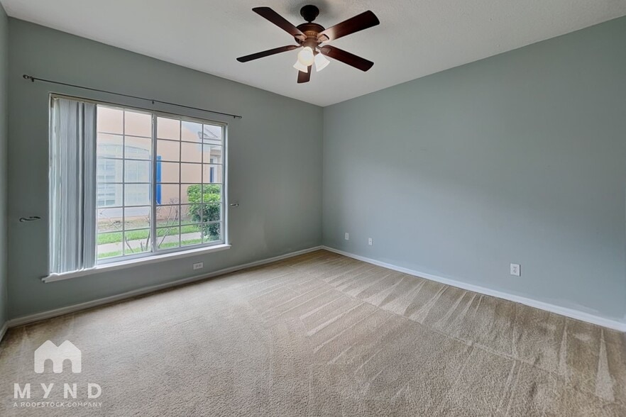 Building Photo - 2125 Island Walk Dr