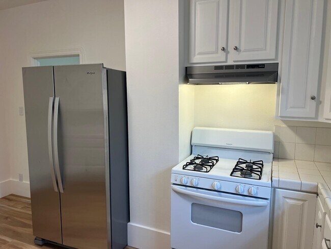 Building Photo - 708 N L St