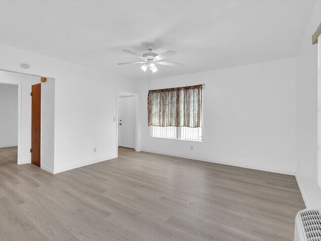 Building Photo - 2193 NE 172nd St