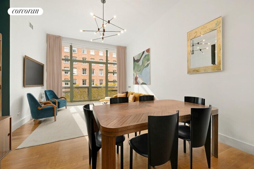 Building Photo - 48 Laight St