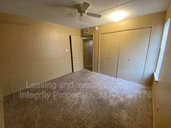 Building Photo - 108 Township Ln