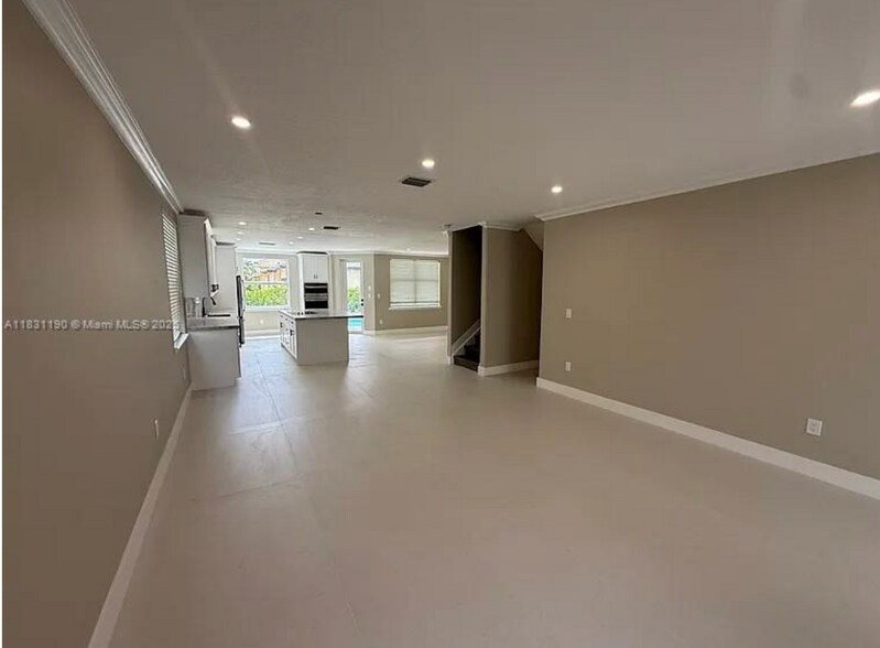 Building Photo - 12427 SW 121st Ave