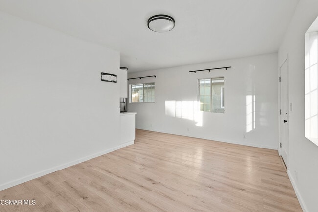 Building Photo - 151 Forbes Ln