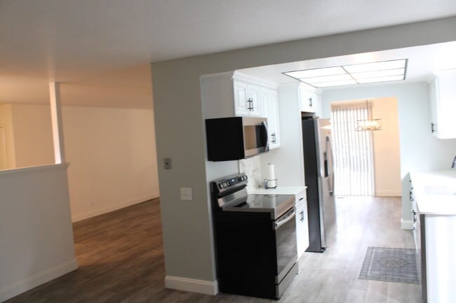 Building Photo - Beautiful 3 Bed, 2 Bath Single Story in Great Livermore Location
